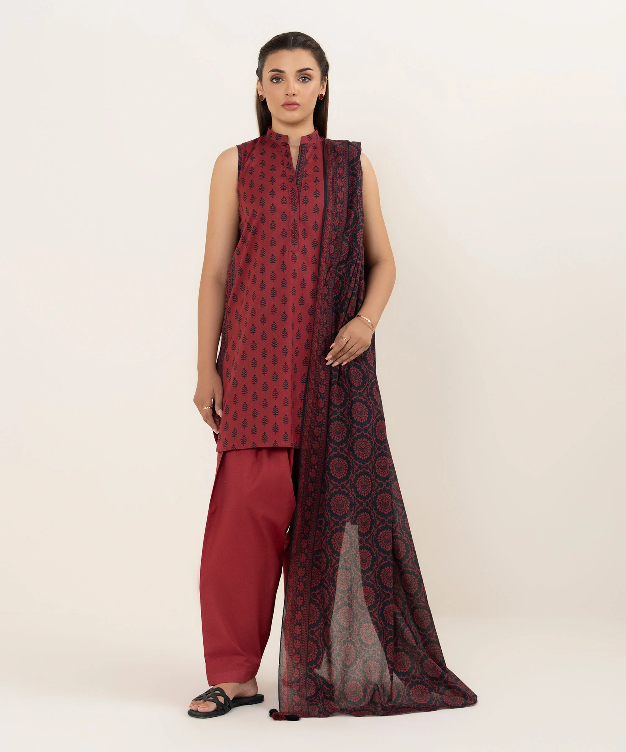 SAPPHIRE 3PC LAWN SUIT 03PDD25V621B 1 printed lawn sapphire