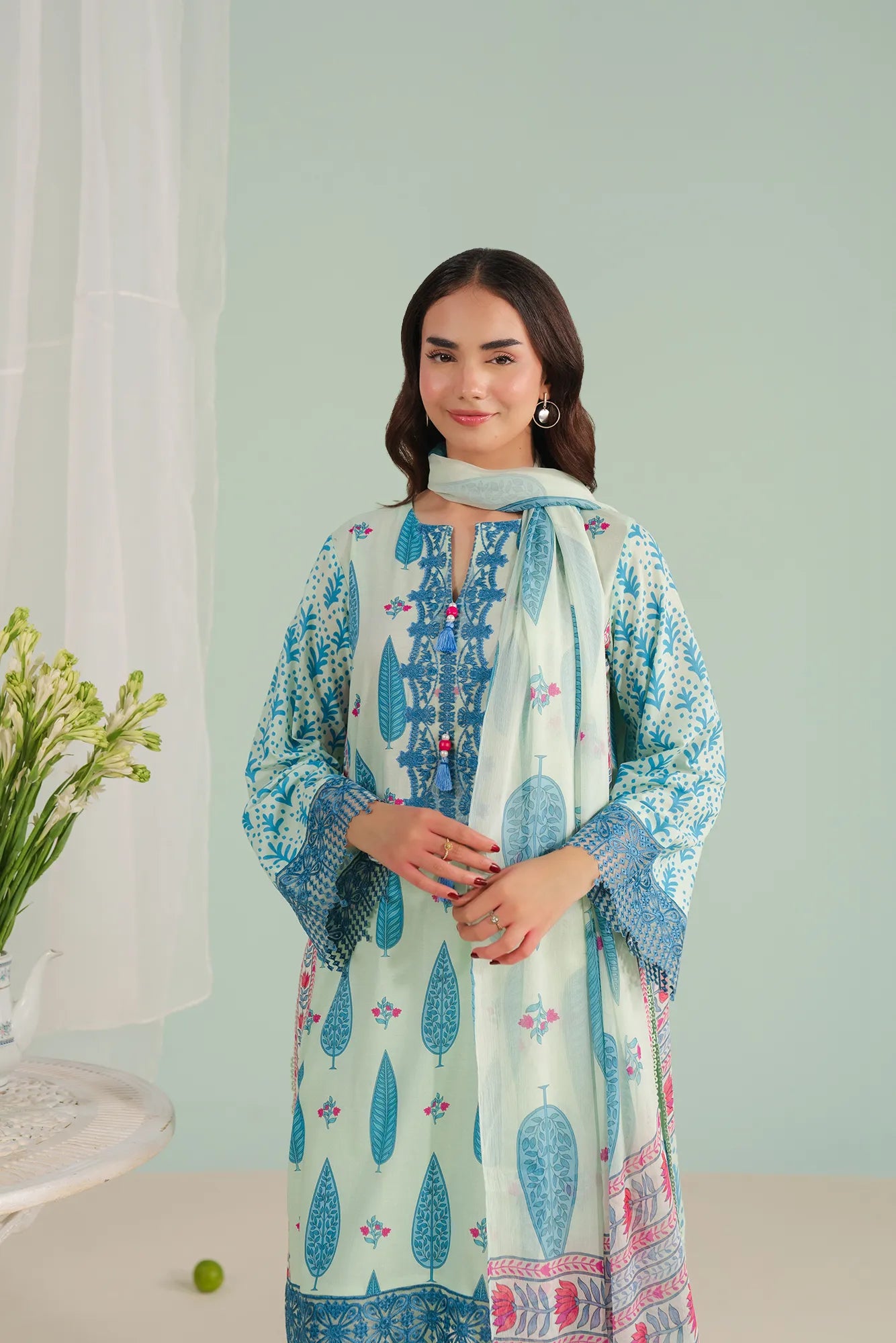 BEYOND EAST EMBROIDERED LAWN SUIT 3PC WUE351510 - Image 4