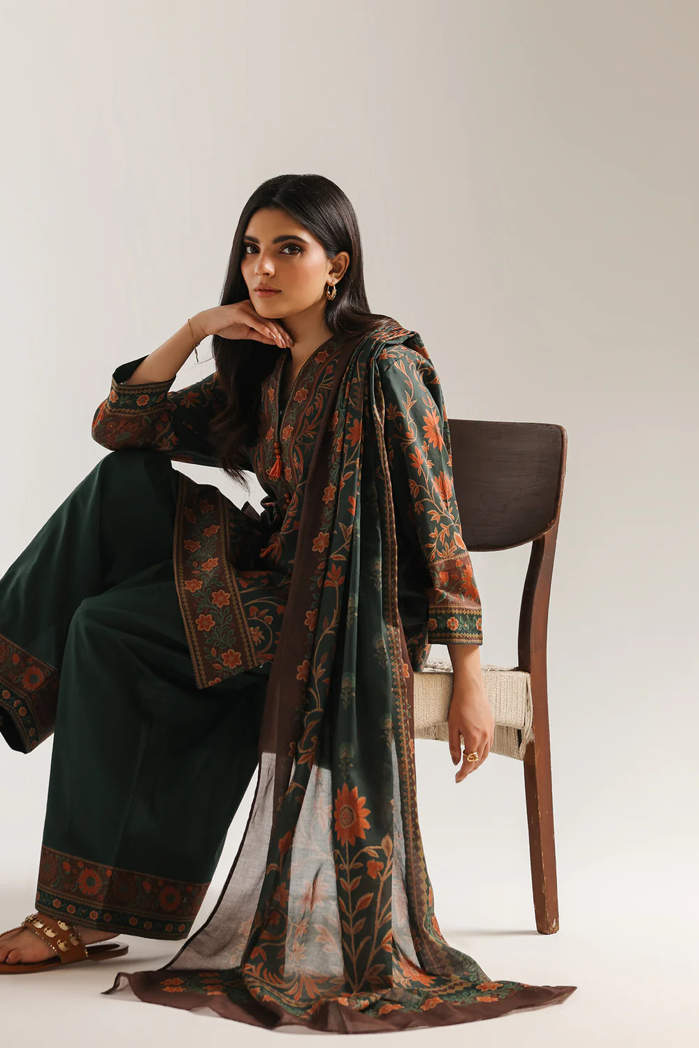ETHNC 3PC PRINTED LAWN SUIT E0885/202/705 2 ETHNC 3PC PRINTED LAWN SUIT E0885/202/705 - Image 2